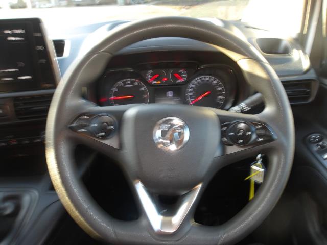 2022 Vauxhall Combo Cargo 2300 1.5 Turbo D 100Ps H1 Dynamic Van (DY22PJJ) Image 19