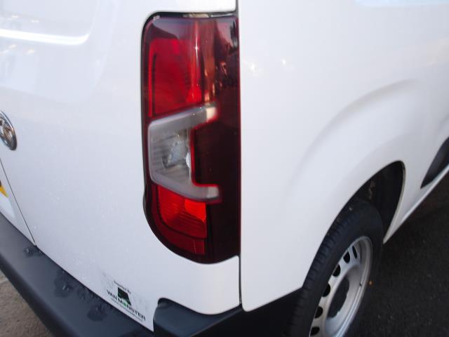 2022 Vauxhall Combo Cargo 2300 1.5 Turbo D 100Ps H1 Dynamic Van (DY22PJJ) Image 10
