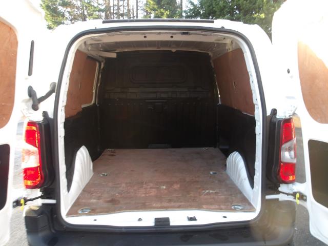 2022 Vauxhall Combo Cargo 2300 1.5 Turbo D 100Ps H1 Dynamic Van (DY22PJJ) Image 15