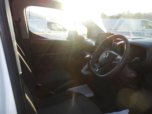 2022 Vauxhall Combo Cargo 2300 1.5 Turbo D 100Ps H1 Dynamic Van (DY22PJJ) Image 16