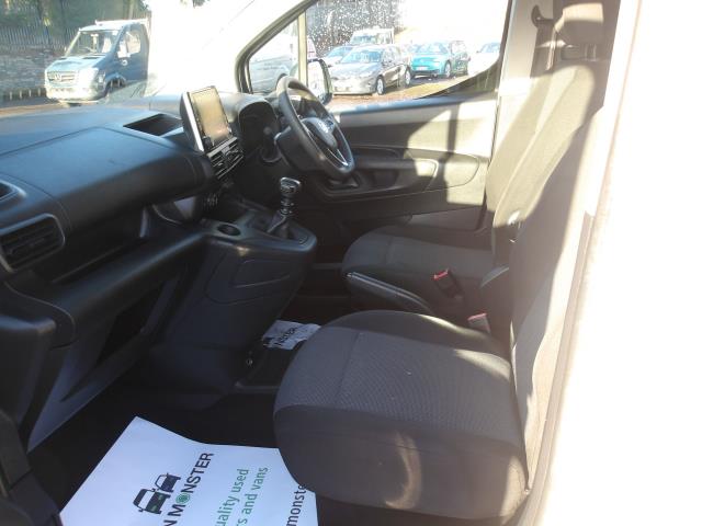 2022 Vauxhall Combo Cargo 2300 1.5 Turbo D 100Ps H1 Dynamic Van (DY22PJJ) Image 13