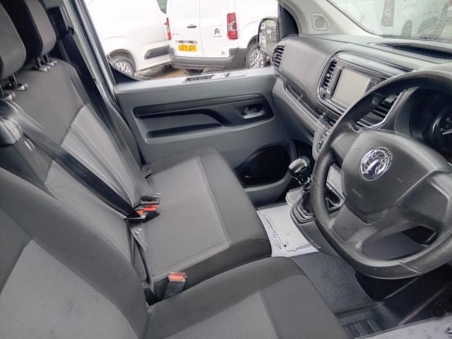 2022 Vauxhall Vivaro 2900 1.5D 100Ps Dynamic H1 Van (DY22PKX) Image 33