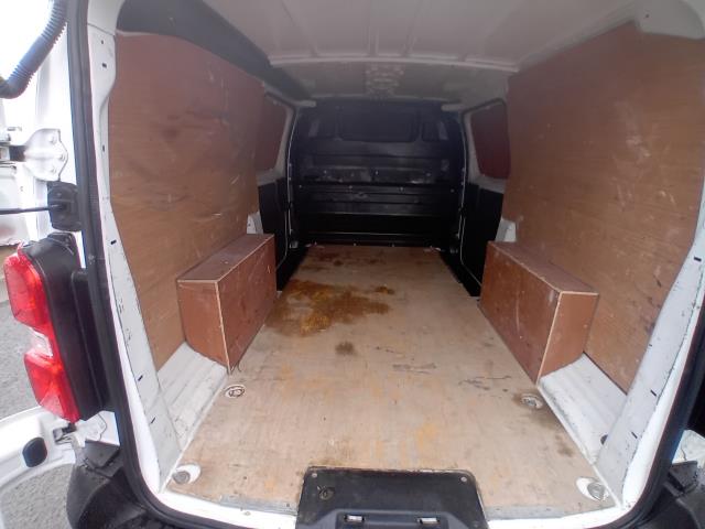 2022 Vauxhall Vivaro 2900 1.5D 100Ps Dynamic H1 Van (DY22PKX) Image 21