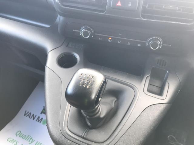 2022 Vauxhall Combo Cargo 2300 1.5 Turbo D 100Ps H1 Dynamic Van (DY22PSX) Image 24