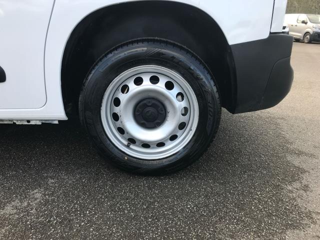 2022 Vauxhall Combo Cargo 2300 1.5 Turbo D 100Ps H1 Dynamic Van (DY22PSX) Image 15