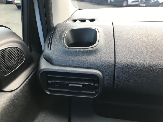 2022 Vauxhall Combo Cargo 2300 1.5 Turbo D 100Ps H1 Dynamic Van (DY22PSX) Image 30
