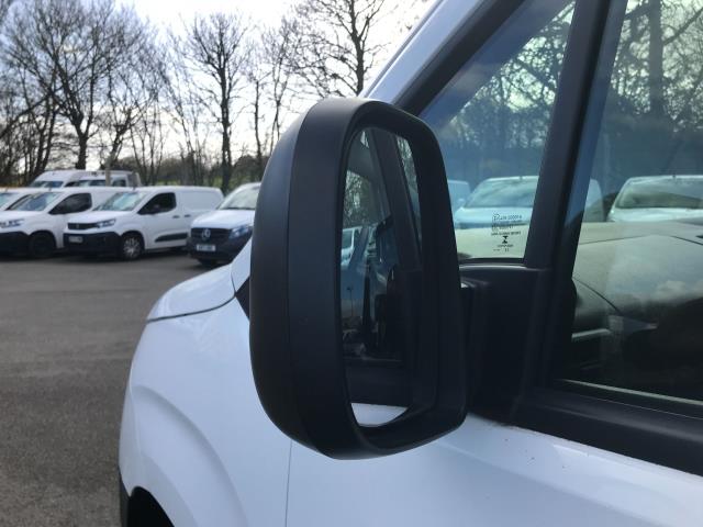 2022 Vauxhall Combo Cargo 2300 1.5 Turbo D 100Ps H1 Dynamic Van (DY22PSX) Image 16