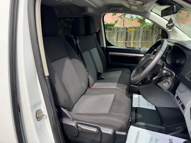 2022 Vauxhall Vivaro 3100 2.0D 145Ps Dynamic H1 D/Cab (DY22PUF) Image 16