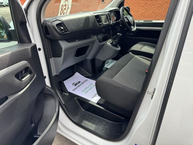 2022 Vauxhall Vivaro 3100 2.0D 145Ps Dynamic H1 D/Cab (DY22PUF) Image 32