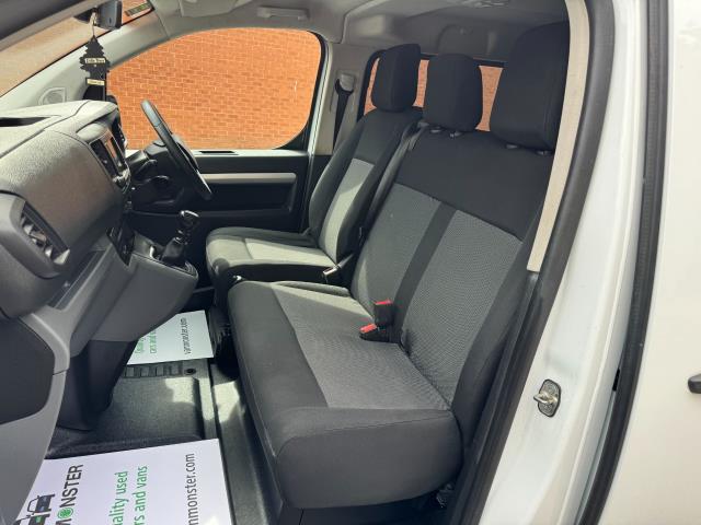 2022 Vauxhall Vivaro 3100 2.0D 145Ps Dynamic H1 D/Cab (DY22PUF) Image 35