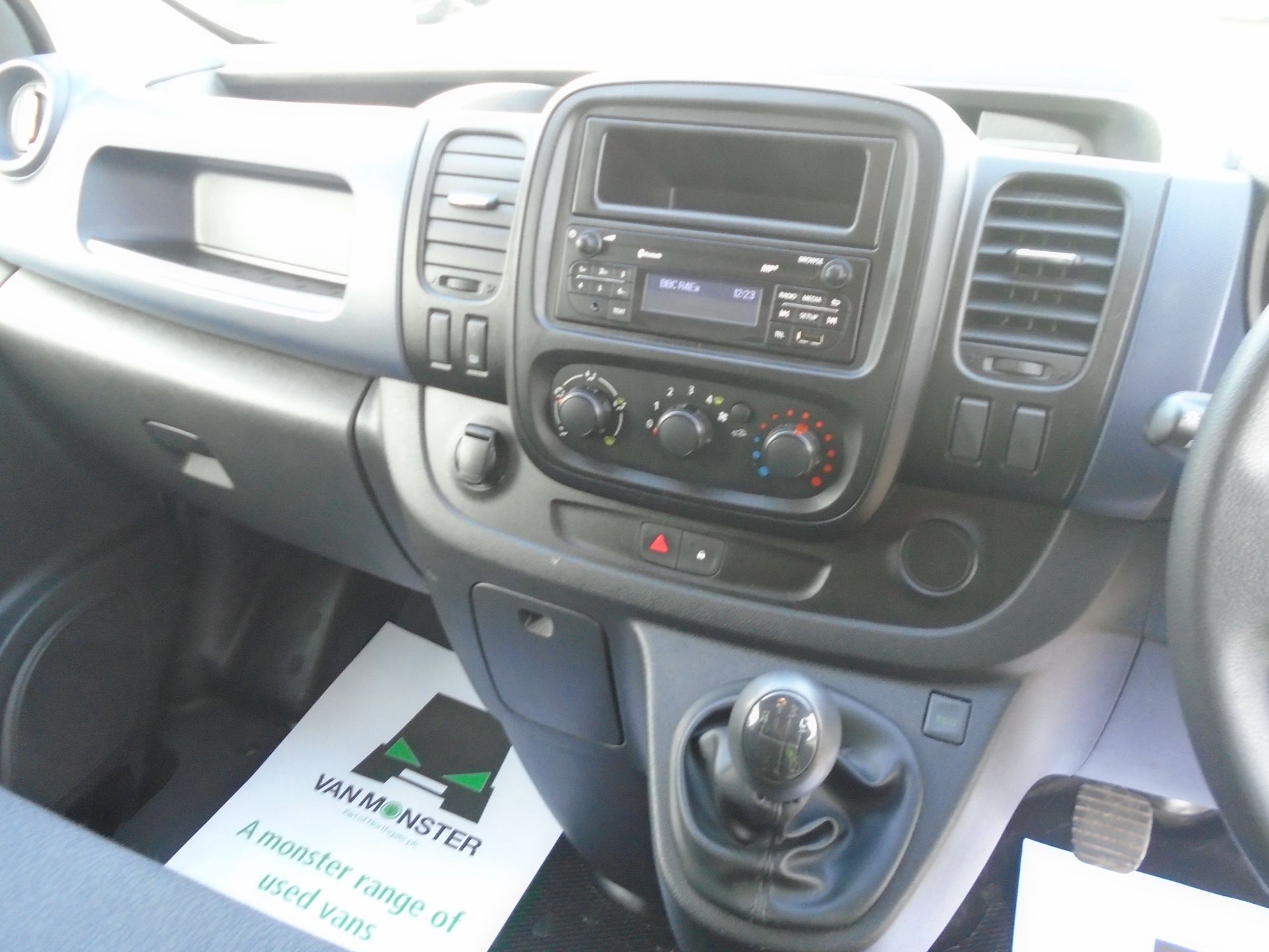 2017 Vauxhall Vivaro 2900 1.6Cdti 120Ps H1 Van (DY67MVN) Image 15
