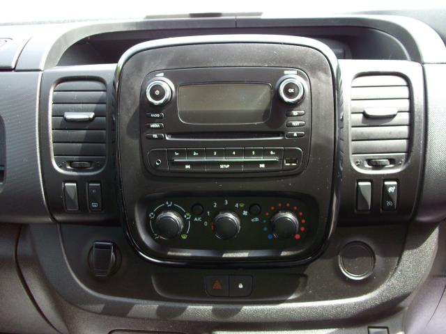 2018 Vauxhall Vivaro 2900 L2 H1 1.6CDTI 120PS SPORTIVE EURO 6 (DY68XRD) Image 25