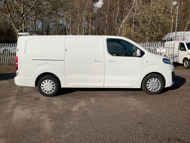 2019 Vauxhall Vivaro 2900 1.5D 100Ps Sportive H1 Van (DY69EBG) Image 17