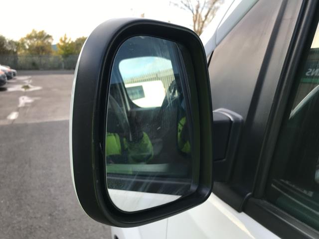 2019 Vauxhall Vivaro 2900 L2 H1 1.5D 100PS SPORTIVE EURO 6 (DY69EPC) Image 28