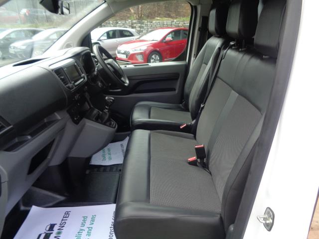 2020 Vauxhall Vivaro 2900 1.5D 100Ps Dynamic H1 Van (DY69NGV) Image 16