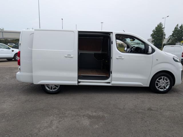 2019 Vauxhall Vivaro 2900 1.5D 100Ps Sportive H1 Van (DY69UPK) Image 15