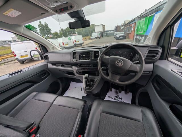2019 Vauxhall Vivaro 2900 1.5D 100Ps Sportive H1 Van (DY69UPK) Image 20