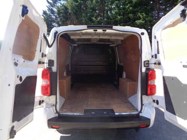 2019 Vauxhall Vivaro 2900 1.5D 100Ps Sportive H1 Van (DY69WEP) Image 17