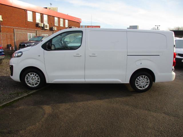 2019 Vauxhall Vivaro 2900 1.5D 100Ps Sportive H1 Van (DY69WHP) Image 9