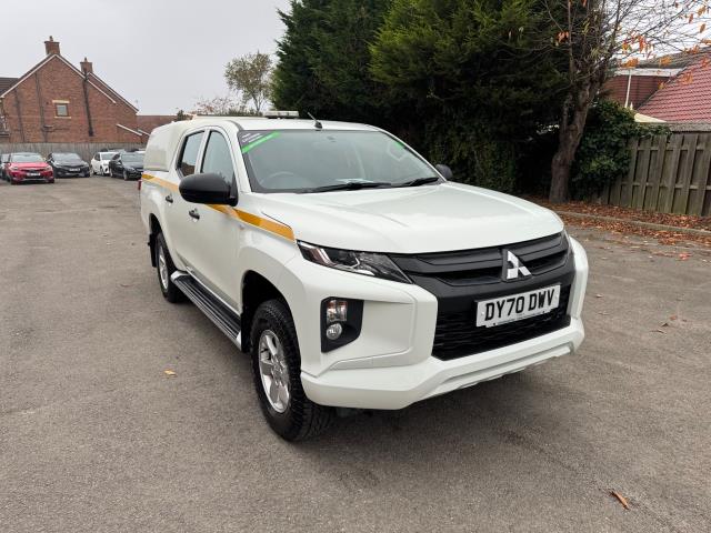 2020 Mitsubishi L200 Double Cab Di-D 150 4Life 4Wd (DY70DWV) Image 2