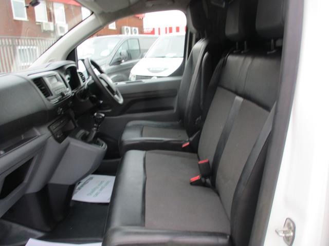 2020 Vauxhall Vivaro 2700 1.5D 120Ps Edition H1 Van (DY70GXJ) Image 24