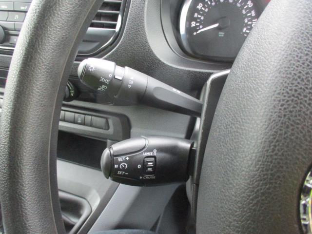 2020 Vauxhall Vivaro 2700 1.5D 120Ps Edition H1 Van (DY70GXJ) Image 19