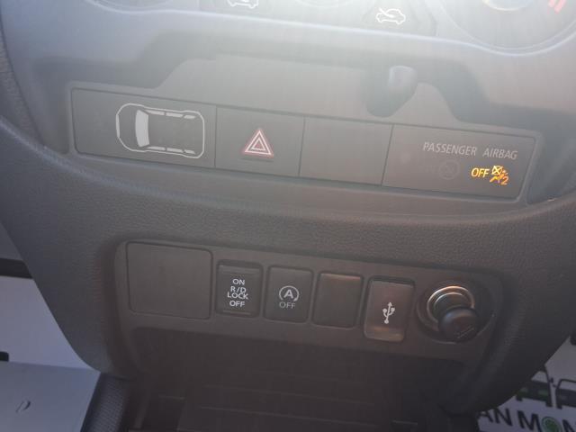 2020 Mitsubishi L200 Double Cab Di-D 150 4Life 4Wd (DY70HVN) Image 30