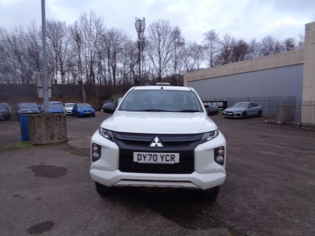 2020 Mitsubishi L200 Double Cab Di-D 150 4Life 4Wd (DY70YCR) Image 9