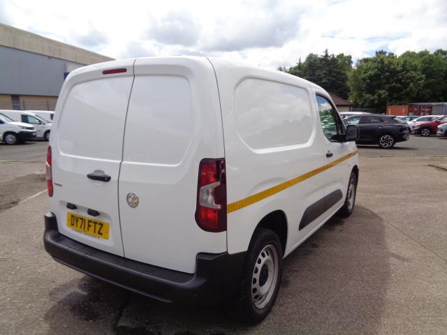 2021 Vauxhall Combo Cargo   2300 1.5 Turbo D 100PS H1 Dynamic (DY71FTZ) Image 9