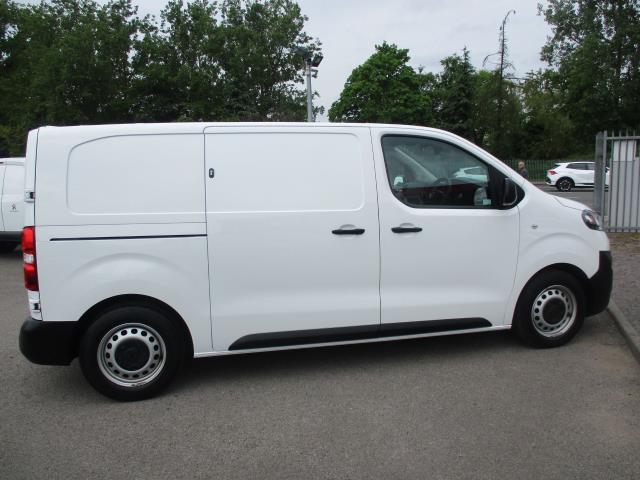 2021 Vauxhall Vivaro 2700 1.5D 100Ps Dynamic H1 Van (DY71FXG) Image 3