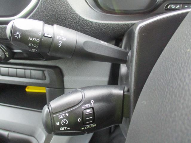 2021 Vauxhall Vivaro 2700 1.5D 100Ps Dynamic H1 Van (DY71FXG) Image 18
