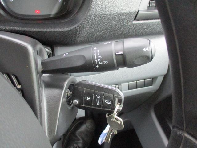 2021 Vauxhall Vivaro 2700 1.5D 100Ps Dynamic H1 Van (DY71FXG) Image 17