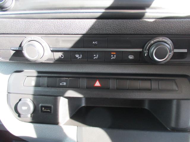 2021 Vauxhall Vivaro L1 2900 1.5D 100PS H1 DYNAMIC (DY71GMX) Thumbnail 15