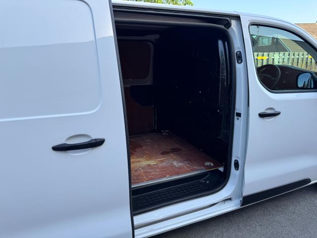 2022 Vauxhall Vivaro 2900 1.5D 100Ps Dynamic H1 Van (DY72MYL) Image 44