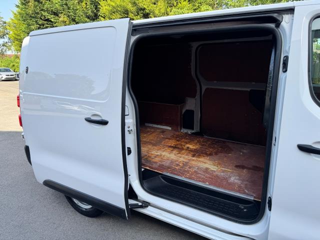 2022 Vauxhall Vivaro 2900 1.5D 100Ps Dynamic H1 Van (DY72MYL) Image 45