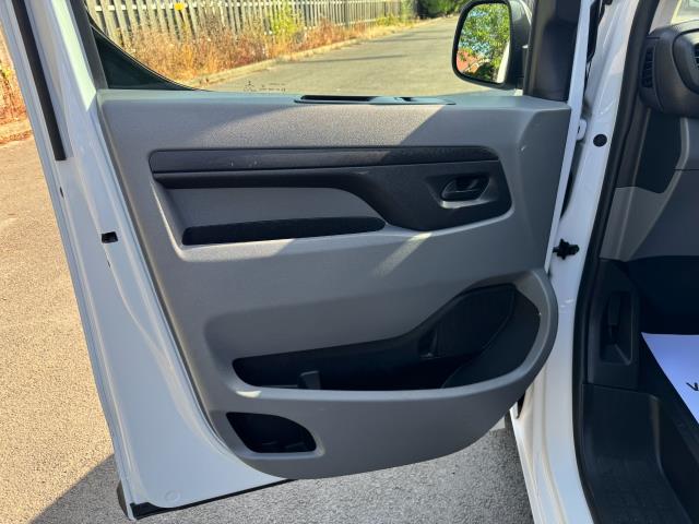 2022 Vauxhall Vivaro 2900 1.5D 100Ps Dynamic H1 Van (DY72MYL) Image 35
