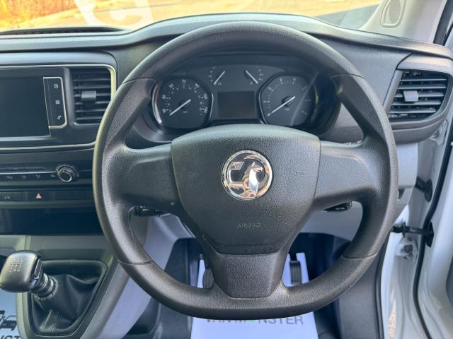 2022 Vauxhall Vivaro 2900 1.5D 100Ps Dynamic H1 Van (DY72MYL) Image 22