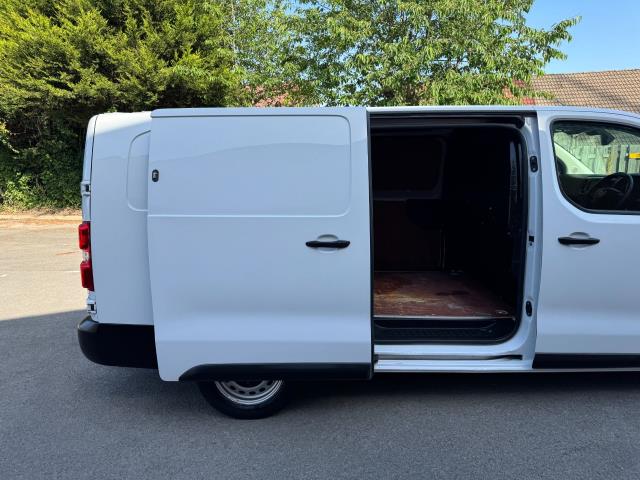 2022 Vauxhall Vivaro 2900 1.5D 100Ps Dynamic H1 Van (DY72MYL) Image 46