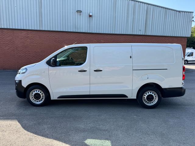 2022 Vauxhall Vivaro 2900 1.5D 100Ps Dynamic H1 Van (DY72MYL) Image 6
