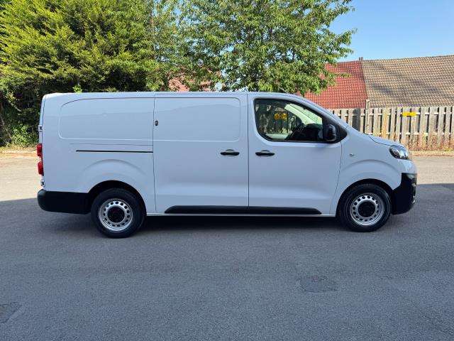 2022 Vauxhall Vivaro 2900 1.5D 100Ps Dynamic H1 Van (DY72MYL) Image 10