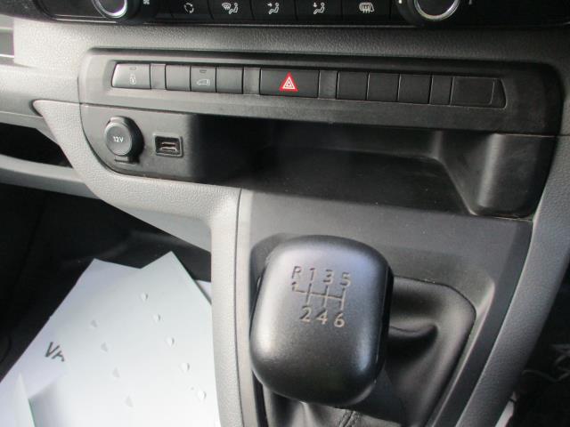 2022 Vauxhall Vivaro 2900 1.5D 100Ps Sportive H1 Van (DY72NAU) Image 24
