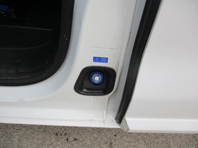 2022 Vauxhall Vivaro 2900 1.5D 100Ps Sportive H1 Van (DY72NAU) Image 28