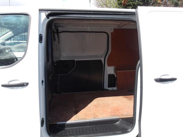2022 Vauxhall Vivaro 2900 1.5D 100Ps Dynamic H1 Van (DY72OLO) Image 21