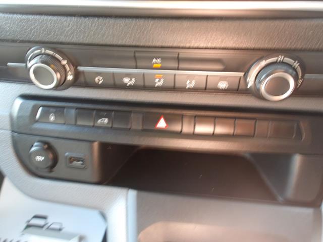 2022 Vauxhall Vivaro 2900 1.5D 100Ps Dynamic H1 Van (DY72OLO) Image 32