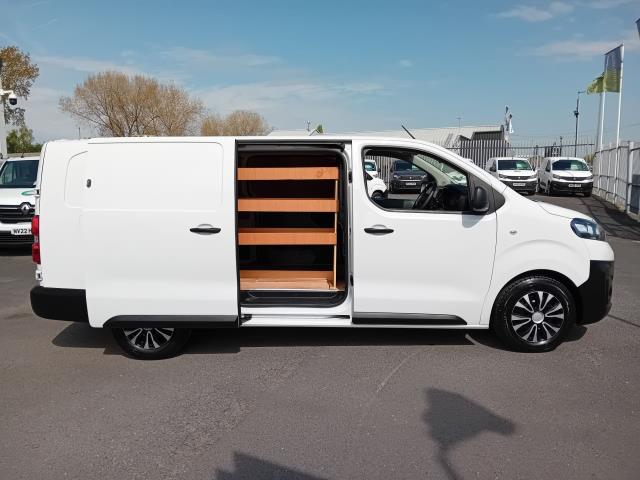 2022 Vauxhall Vivaro 2900 L2 H1 1.5D 100PS DYNAMIC EURO 6 (DY72UAN) Image 8