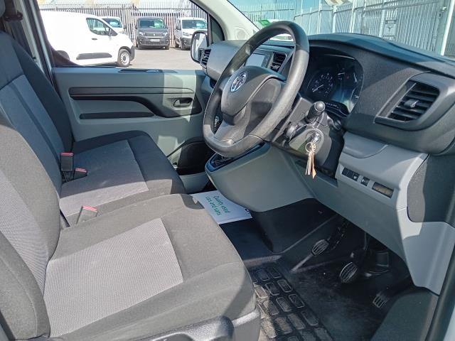 2022 Vauxhall Vivaro 2900 L2 H1 1.5D 100PS DYNAMIC EURO 6 (DY72UAN) Image 22