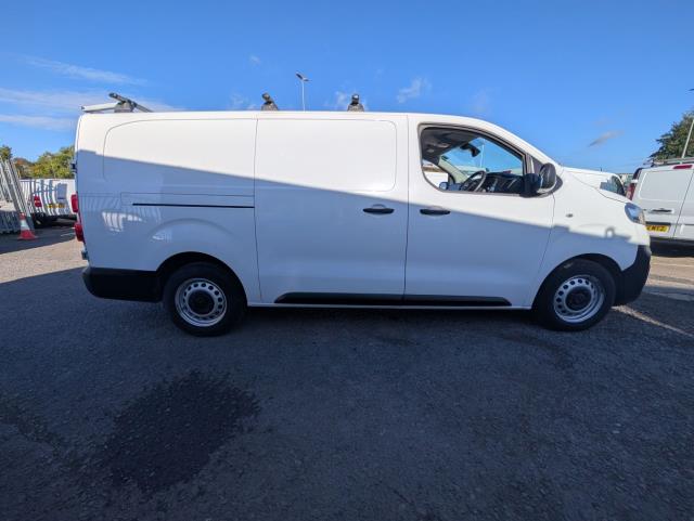 2022 Vauxhall Vivaro 2900 1.5D 100Ps Dynamic H1 Van (DY72UXN) Image 14