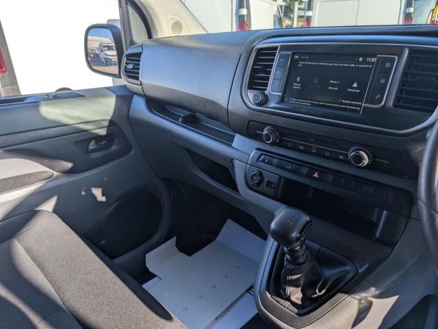 2022 Vauxhall Vivaro 2900 1.5D 100Ps Dynamic H1 Van (DY72UXN) Image 27