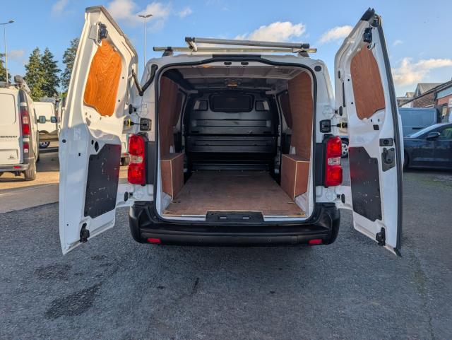 2022 Vauxhall Vivaro 2900 1.5D 100Ps Dynamic H1 Van (DY72UXN) Image 11