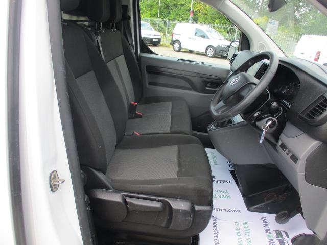 2022 Vauxhall Vivaro 2900 1.5D 100Ps Dynamic H1 Van (DY72XWO) Image 12